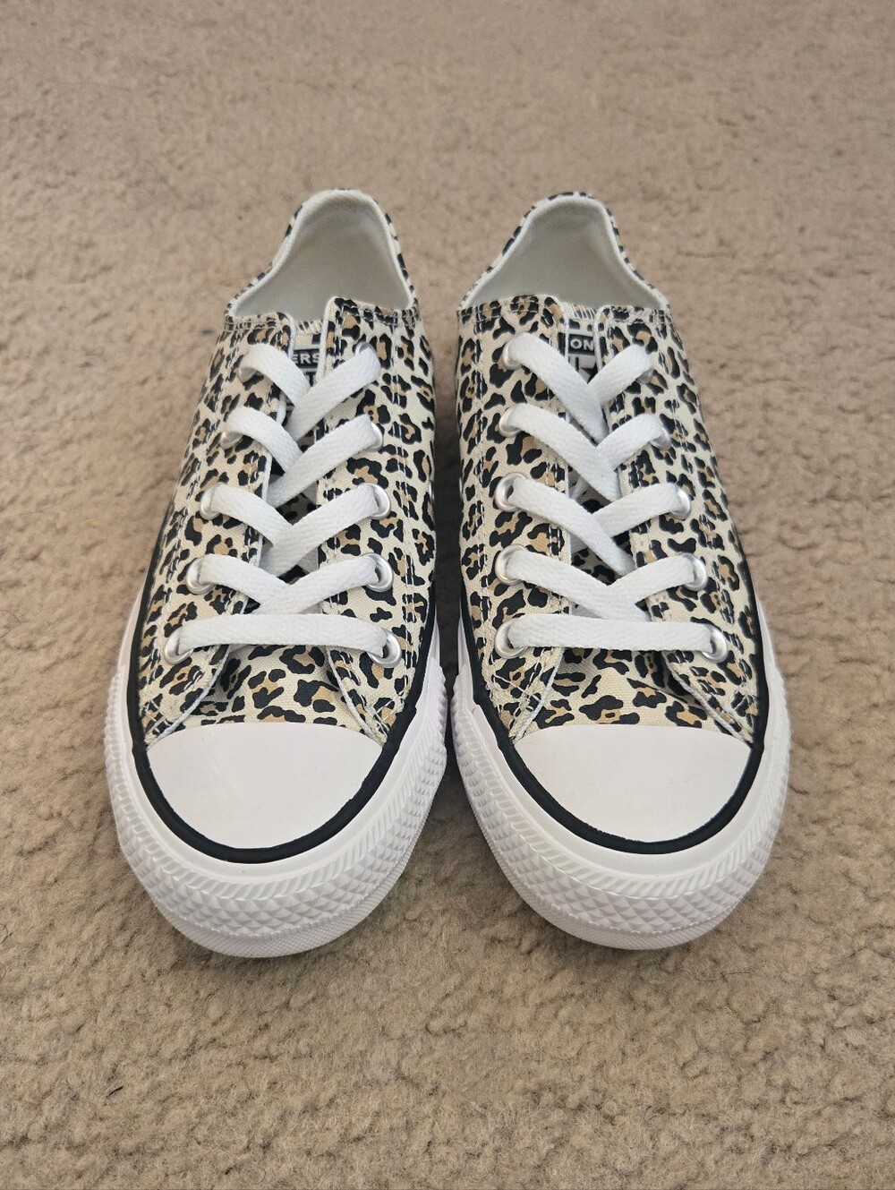 Converse Allstar Leopard Sneakers Women's Sz 6